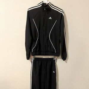Adidas Track Suit
Size: S fits XS